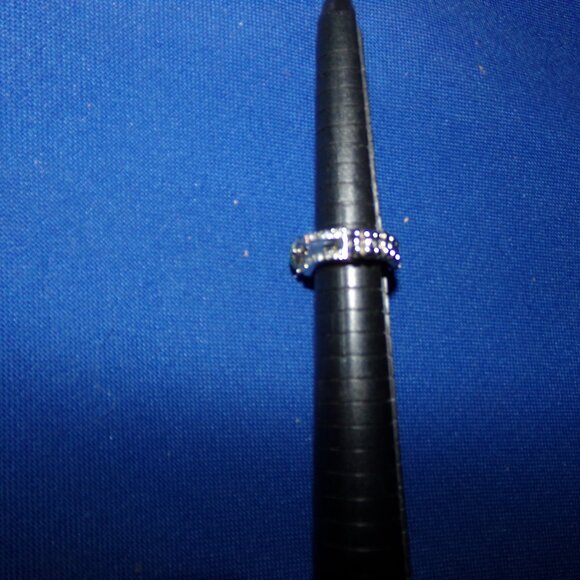 Vintage Elastic Stretch Band Silver Tone & Blue/Green Glass Stone Gem Ring - Picture 7 of 8